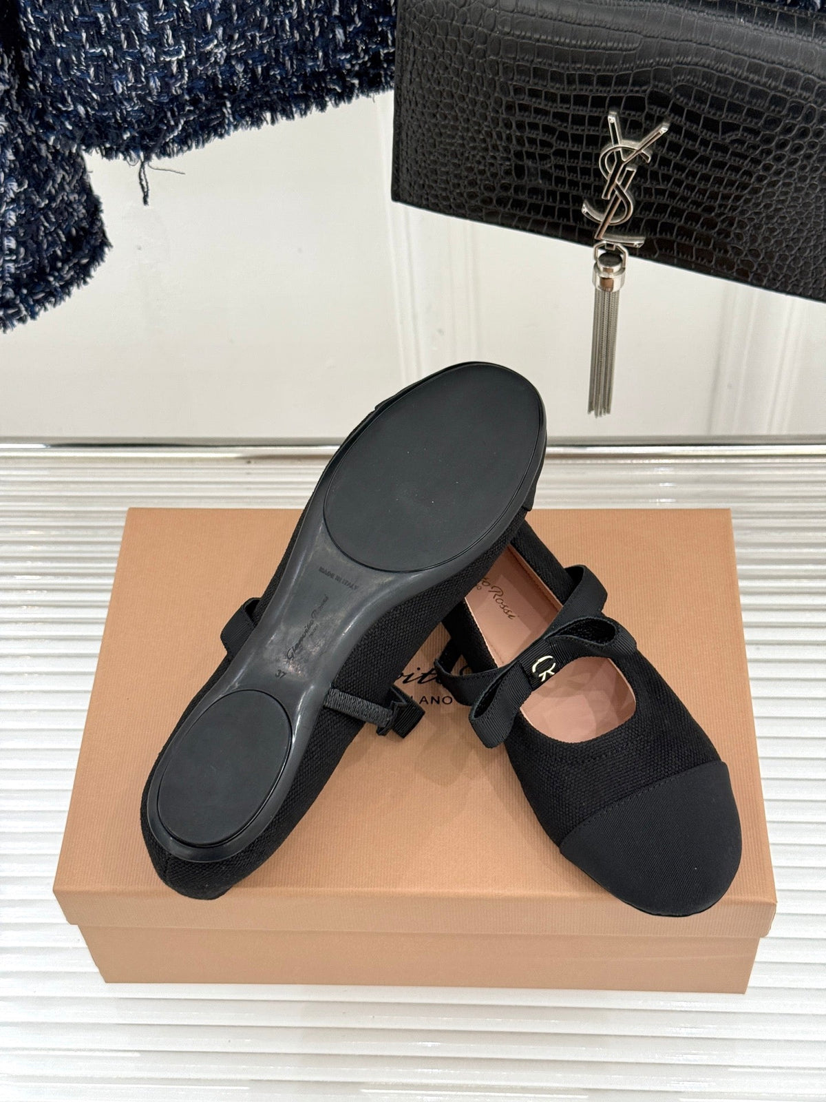 GR 26s Mary Jane Flats Black Fabric 164782