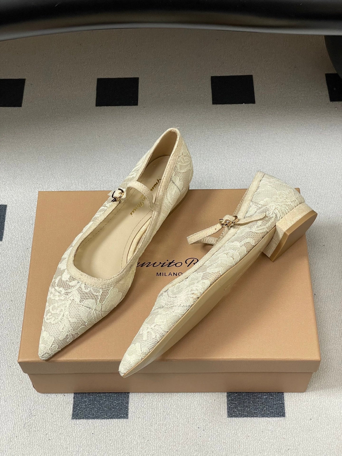 GR 26s Mary Jane Cream White Lace 164798