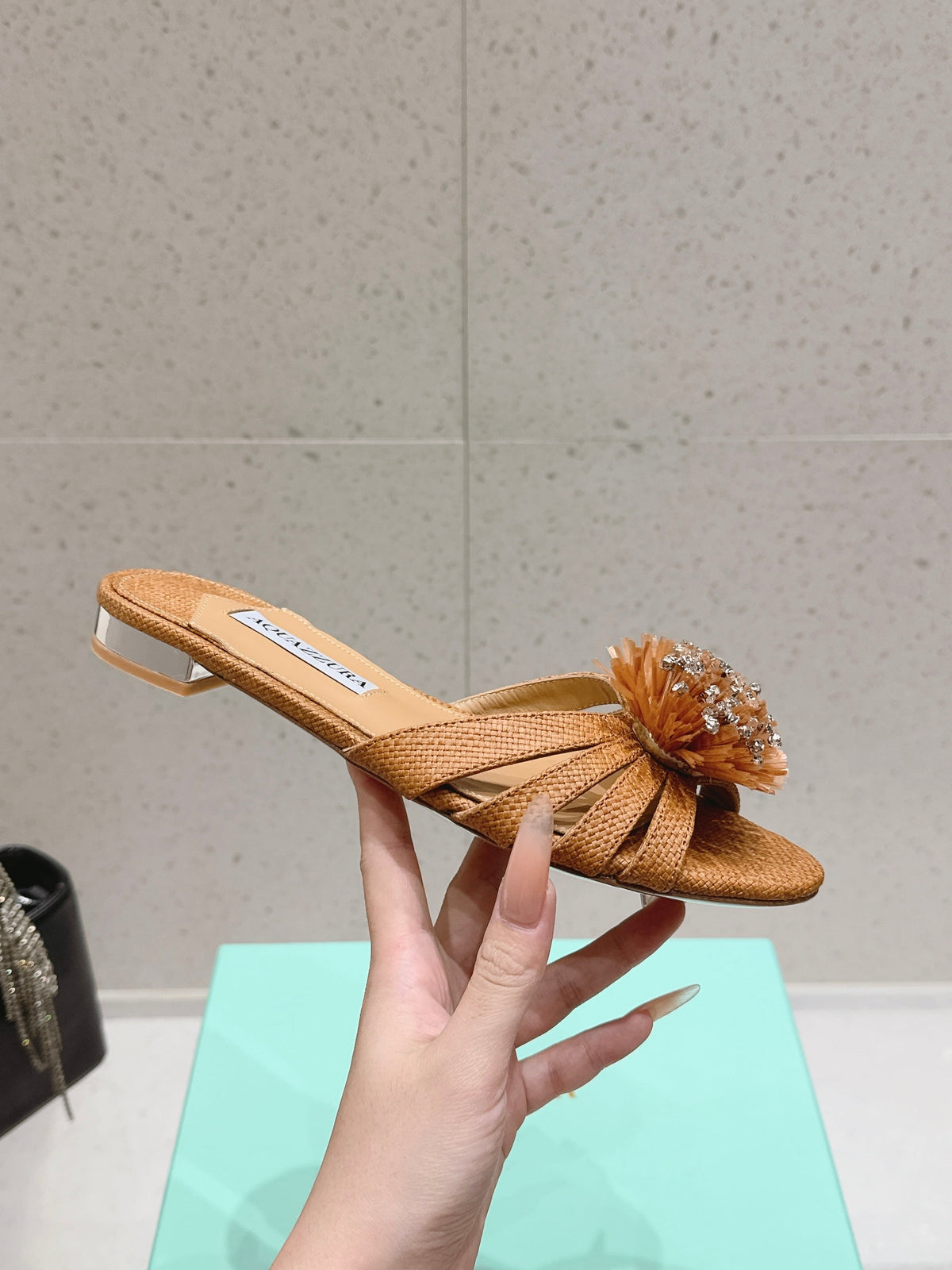Aquazzura 26s Sandals Brown Woven Raffia 394815