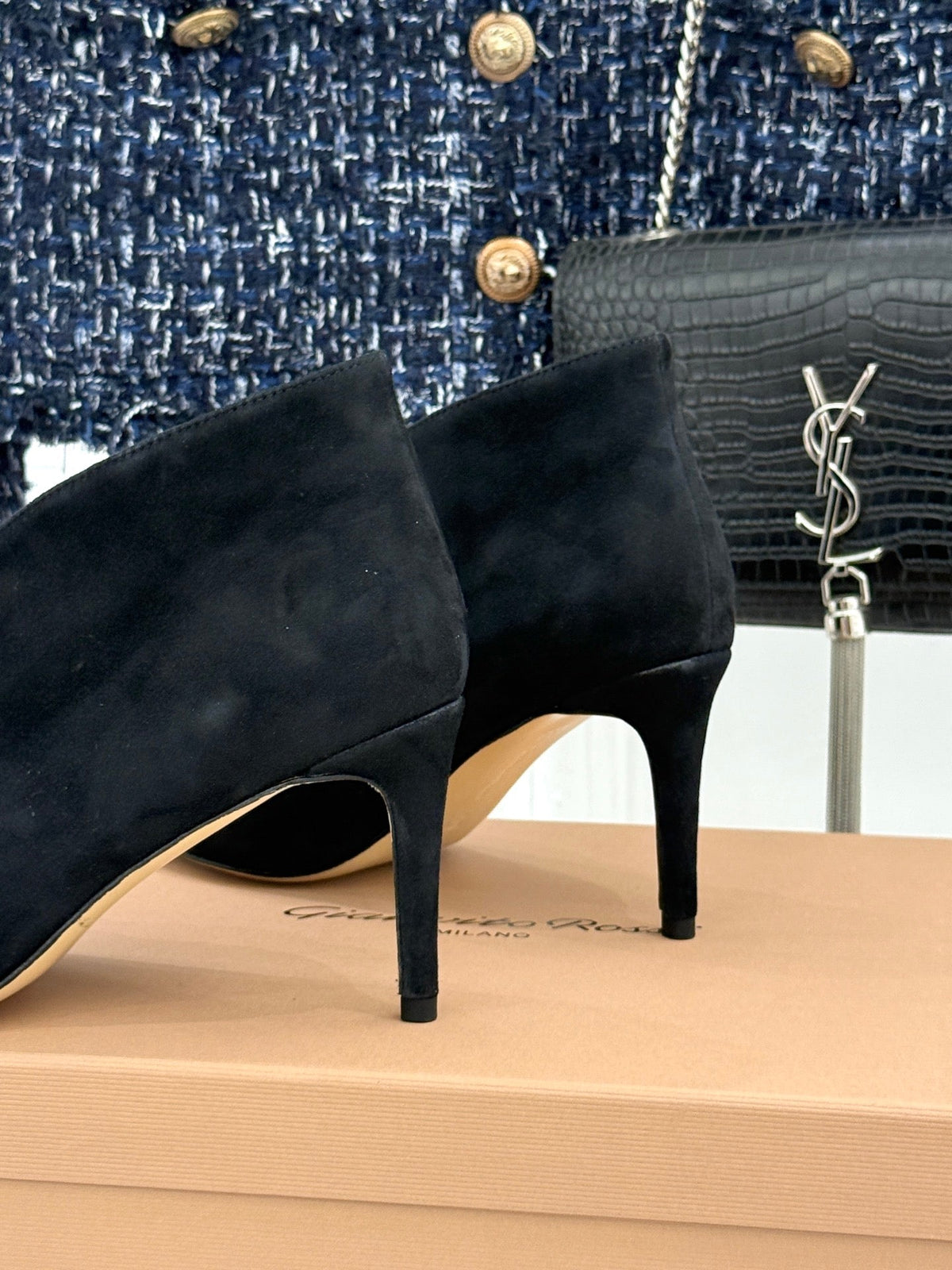 GR 26s Vania Pumps 9cm Black Suede 175091