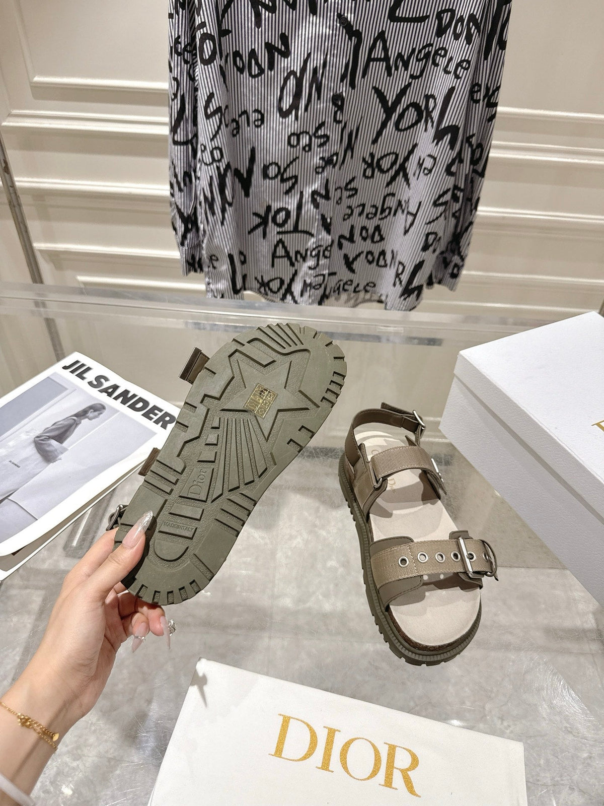 CD 26s Buckle Sandals Khaki Canvas 284195