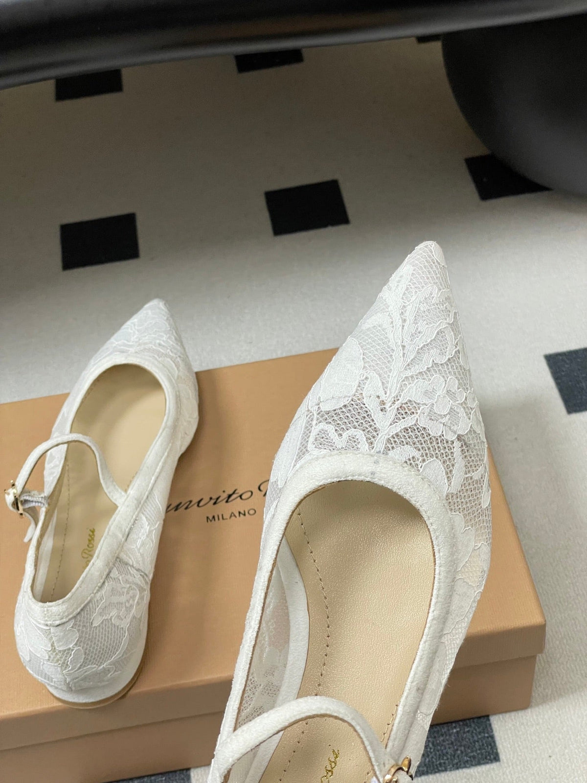 GR 26s Mary Jane White Lace 164801