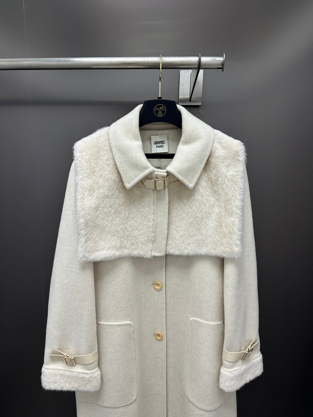 HM 26K Cashmere Coat Fur Shawl Collar Wool Cashmere Blend 435156