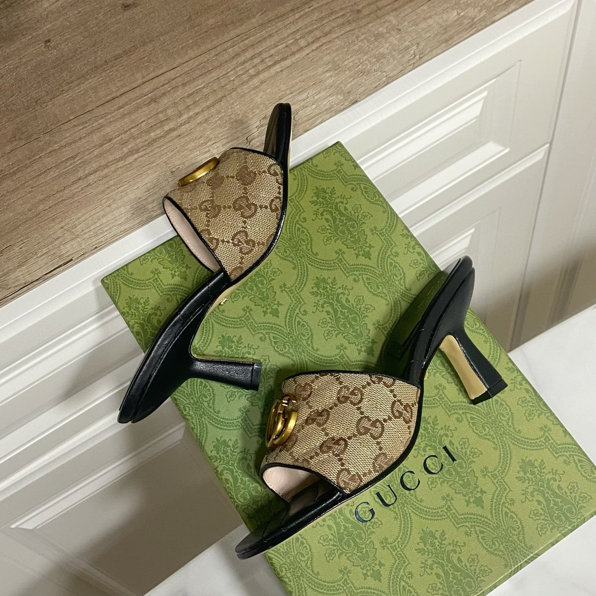 Gucci 26s Heeled Slides 7.5cm Sand Brown Canvas And Black Lambskin