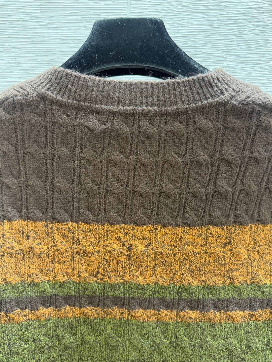 Miu 26FW Cable-Knit V-Neck Striped Sweater Brown Multi-Color Wool 313356