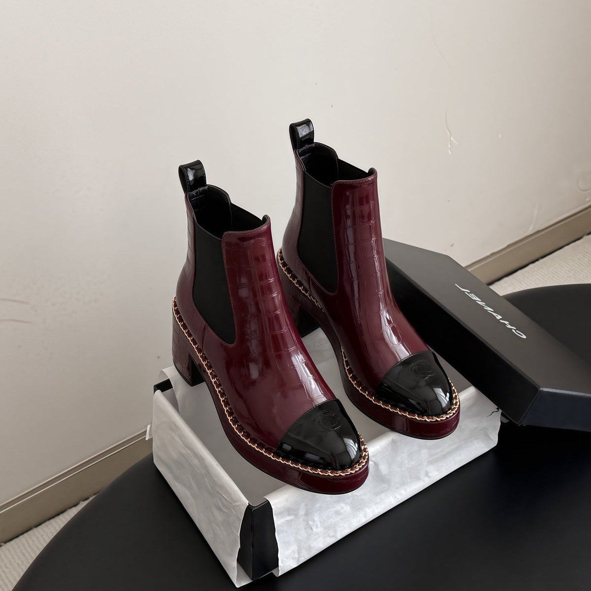 Chanel 26s Chelsea Ankle Boots 7 Cm Burgundy Embossed Black Patent