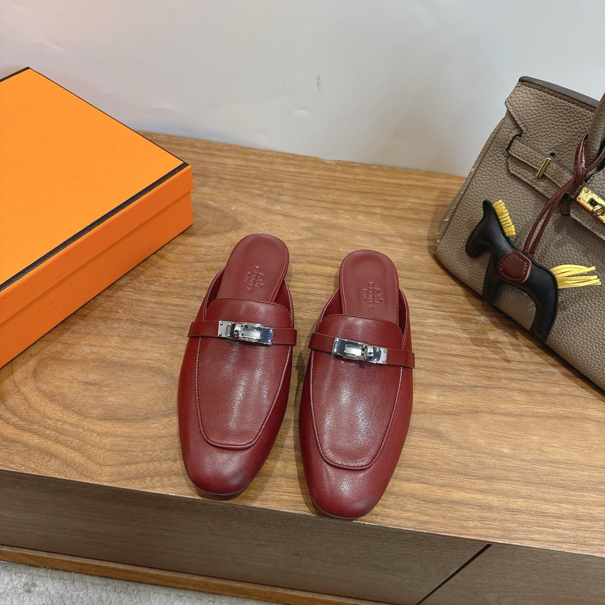 HM 26s Oz Mule Burgundy Red Calfskin Silver Hardware