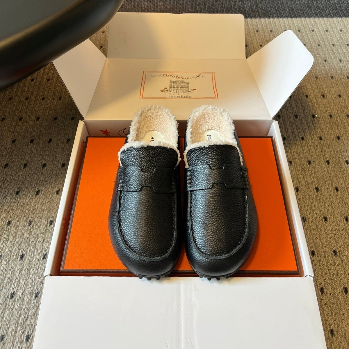 HM 26S Destin Mules Black Calfskin