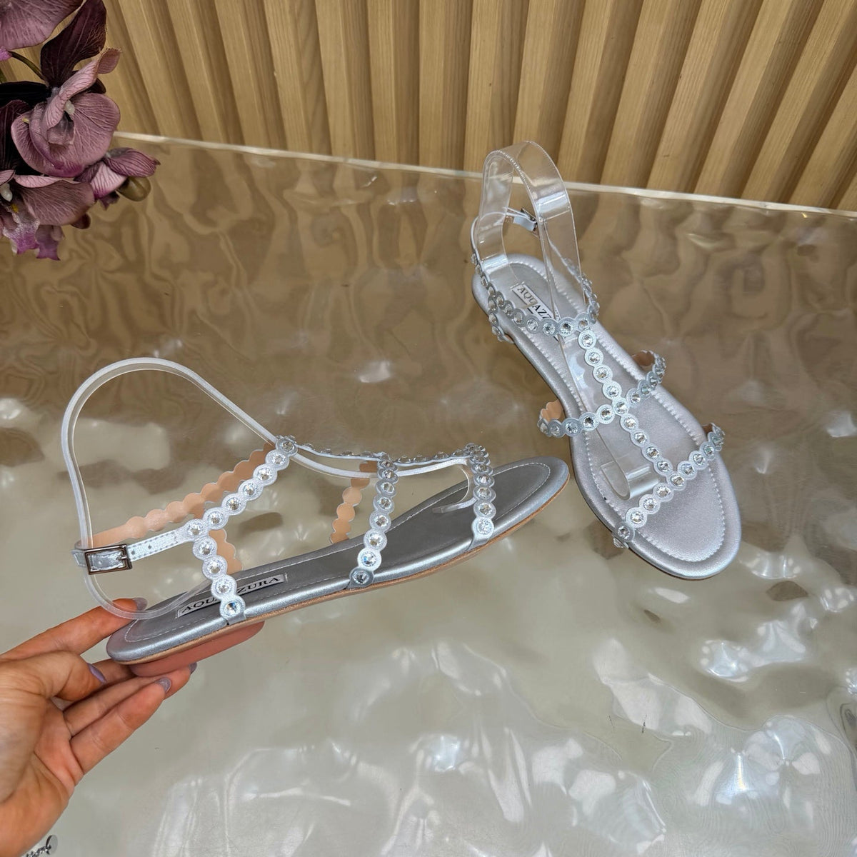 Aquazzura 26s Flat Sandals Silver Calfskin Crystal Embellished 625184