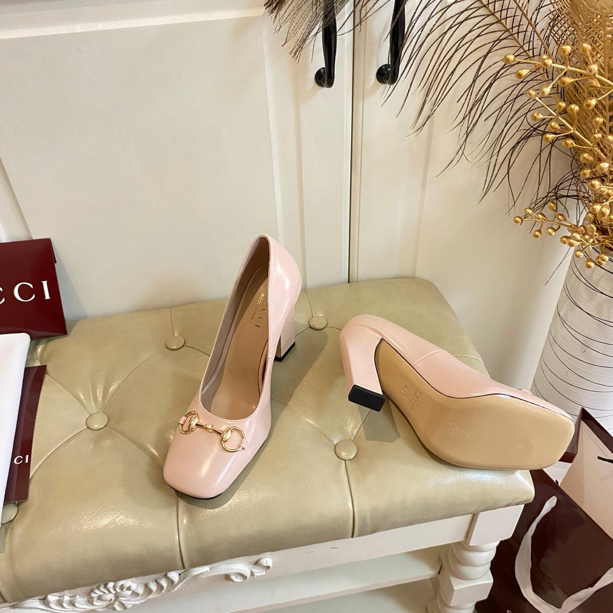 Gucci 26s Horsebit Mid-Heel Pumps 10cm Nude Pink Calfskin