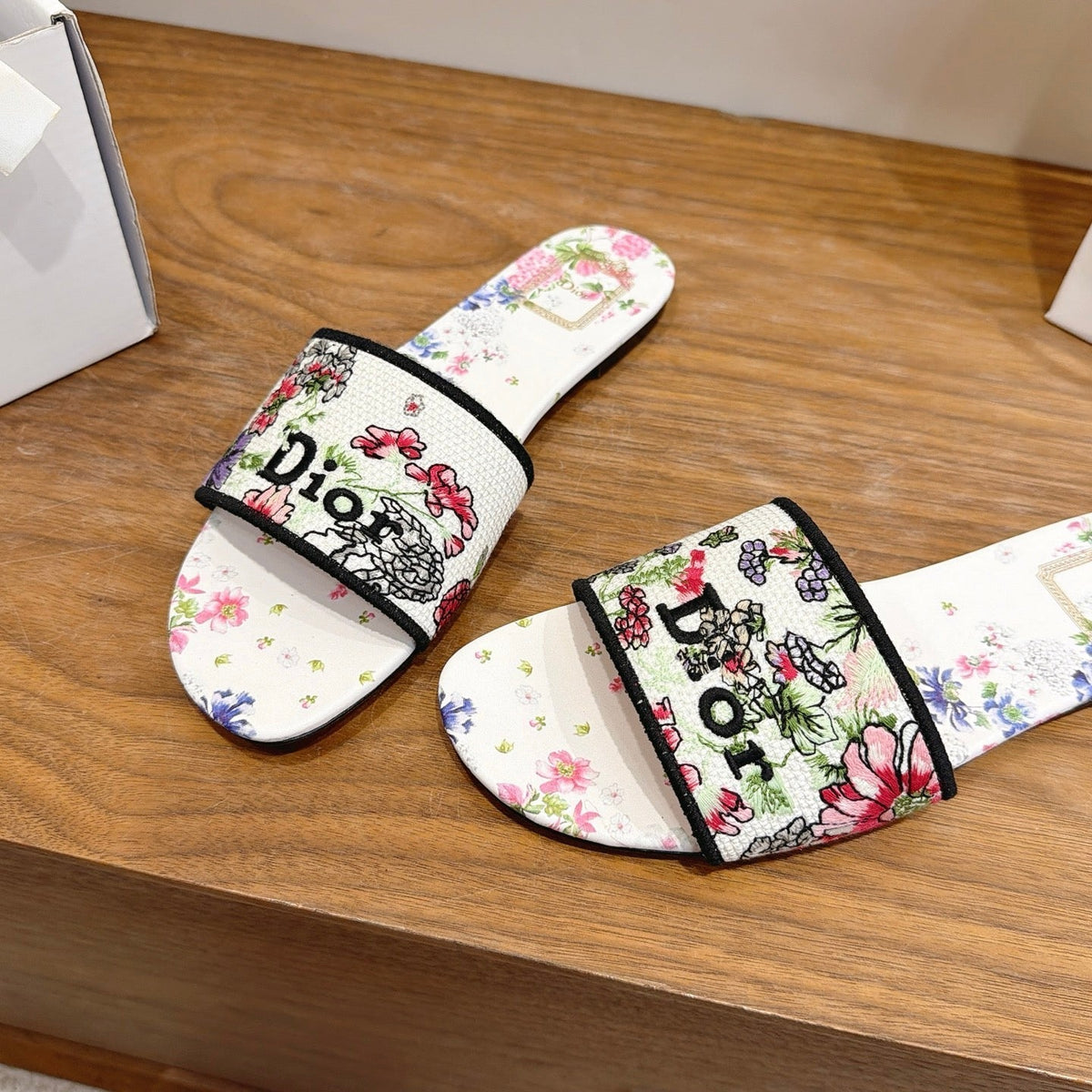 CD 26s Flat Slide Sandals Multicolor Embroidered Canvas 739158