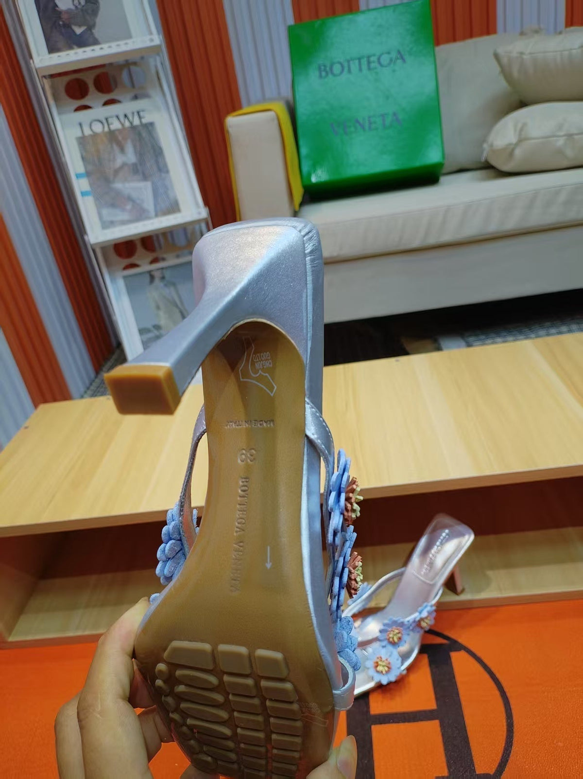 BV Riva Thong Floral Sandals 9CM Blue Silver Leather 139870
