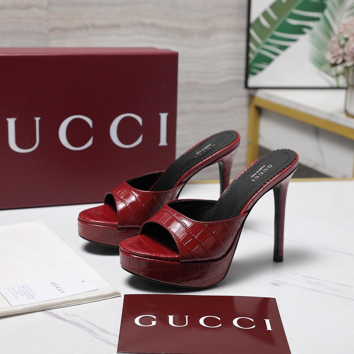 Gucci 26s Heeled Slide Sandals 12cm Dark Red Crocodile Embossed Patent Calfskin
