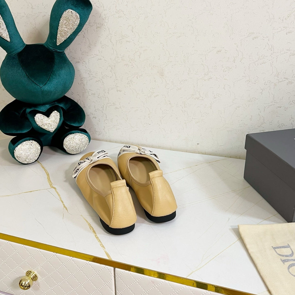 Dior 26s Bow Ballet Flats Beige Calfskin