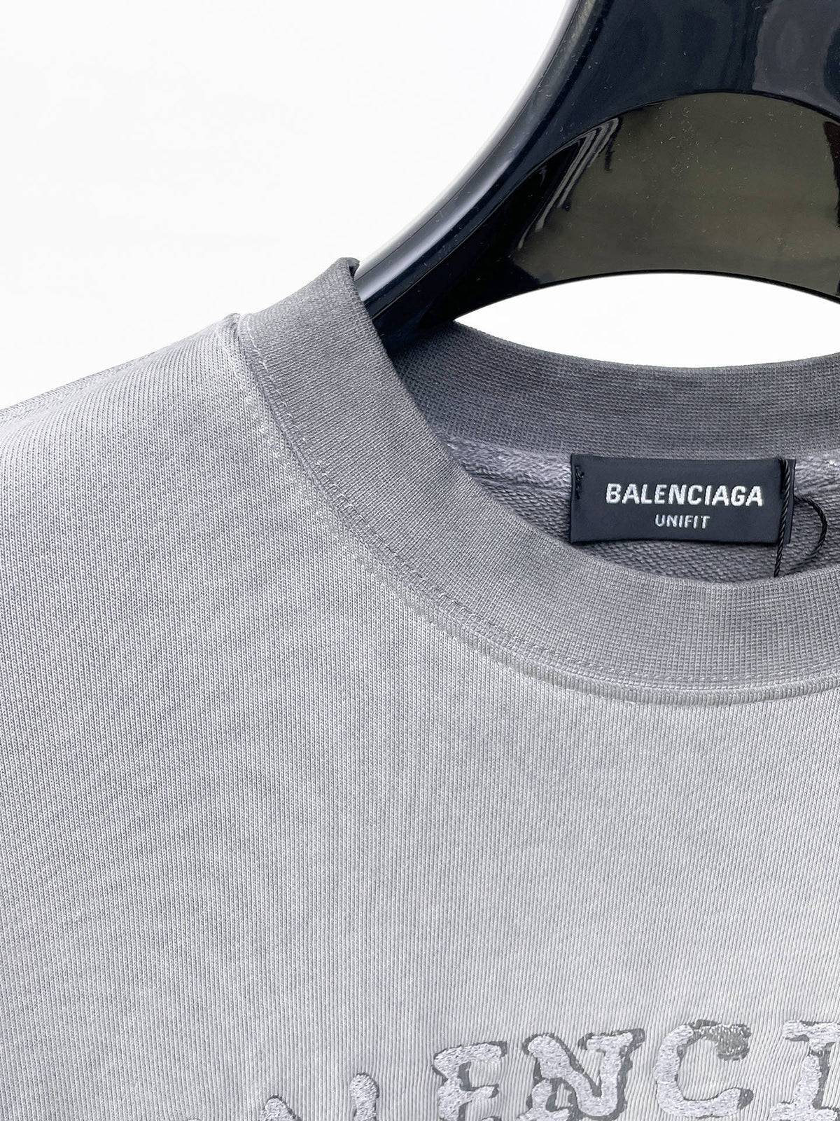 Balenciaga 26s Men Crewneck Sweatshirt Distressed Crystal Logo 749215