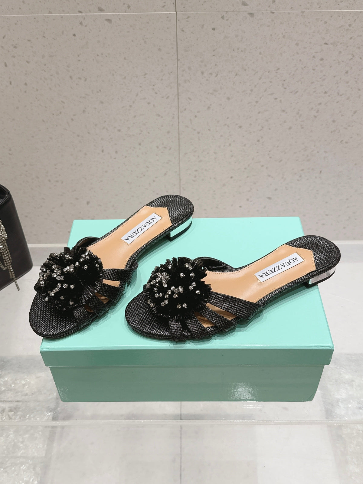 Aquazzura 26s Sandals Black Woven Raffia 301495