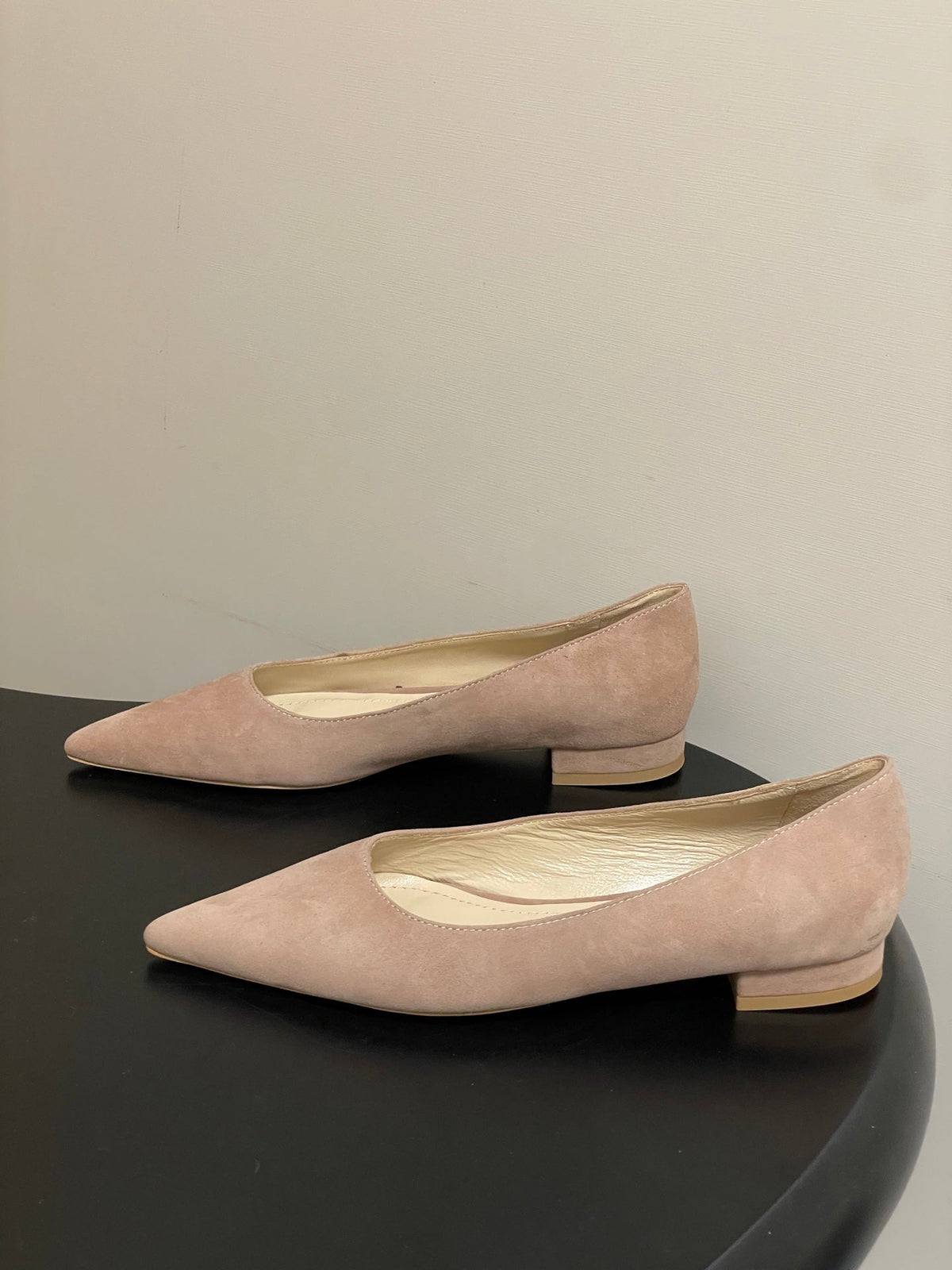 GR 26s Flats Nude Suede 164789