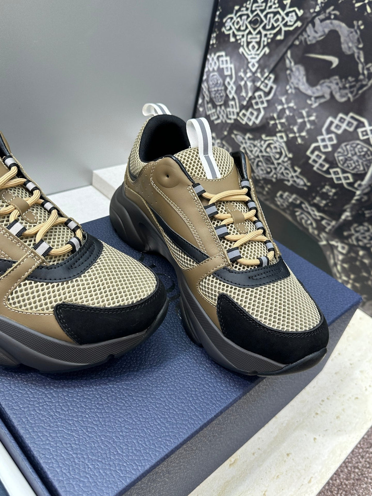 CD 26s Men B22 Sneakers Brown Khaki Mesh Black Trim 395142