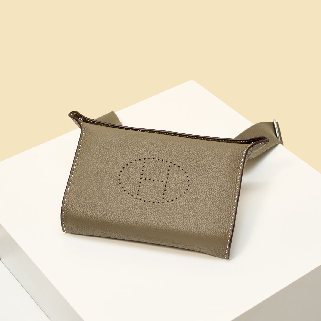 High-end Hermes 2026 Videpoches Bag 27cm Togo Calfskin