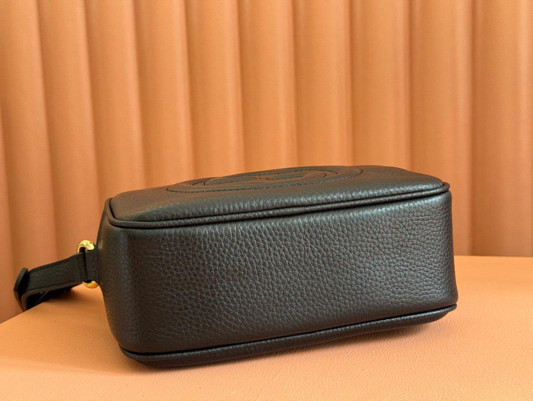 Gucci 2025 Soho Disco Bag 22cm Black Grained Leather