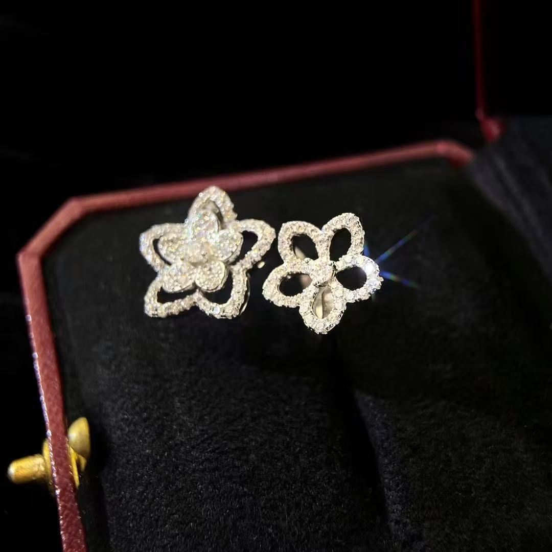 Graff Wild Flower RIng