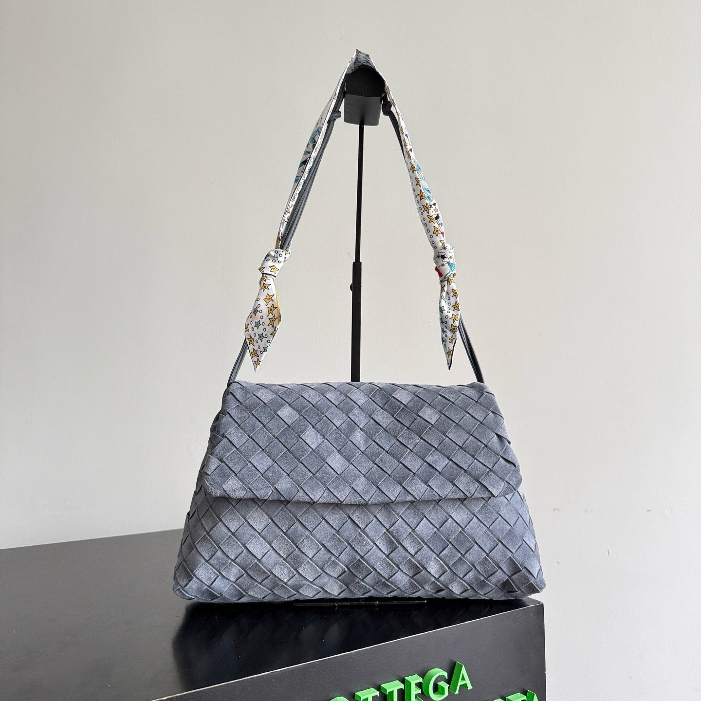 BV Giorno Bag Cloudy Indigo Intrecciato Suede