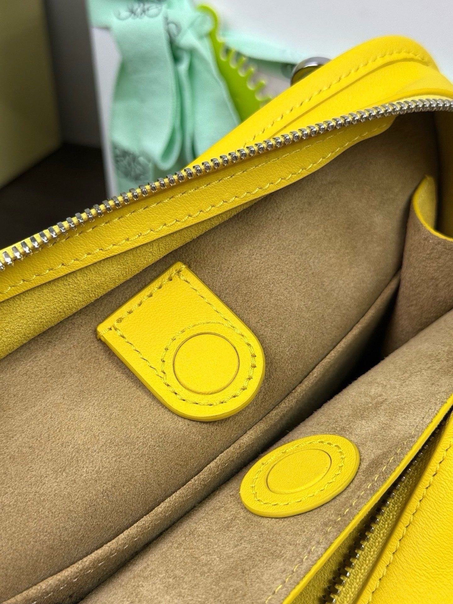 Loewe 2026 Amazona 180 Bag 24cm Yellow Calfskin