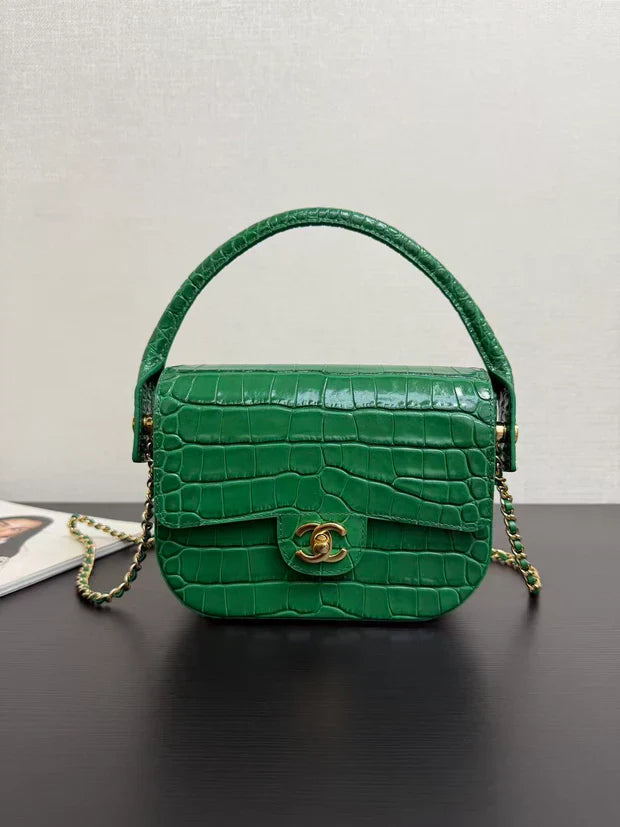 Chanel 2026 Crocodile Embossed Flap Bag 19.5cm Calfskin