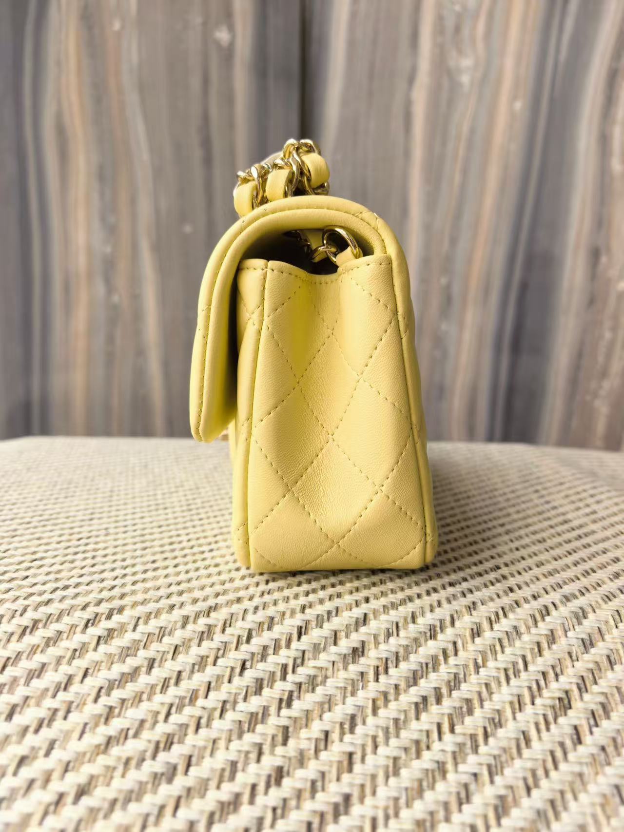 CC 26s Classic Flap Bag 20cm Light Yellow Lambskin