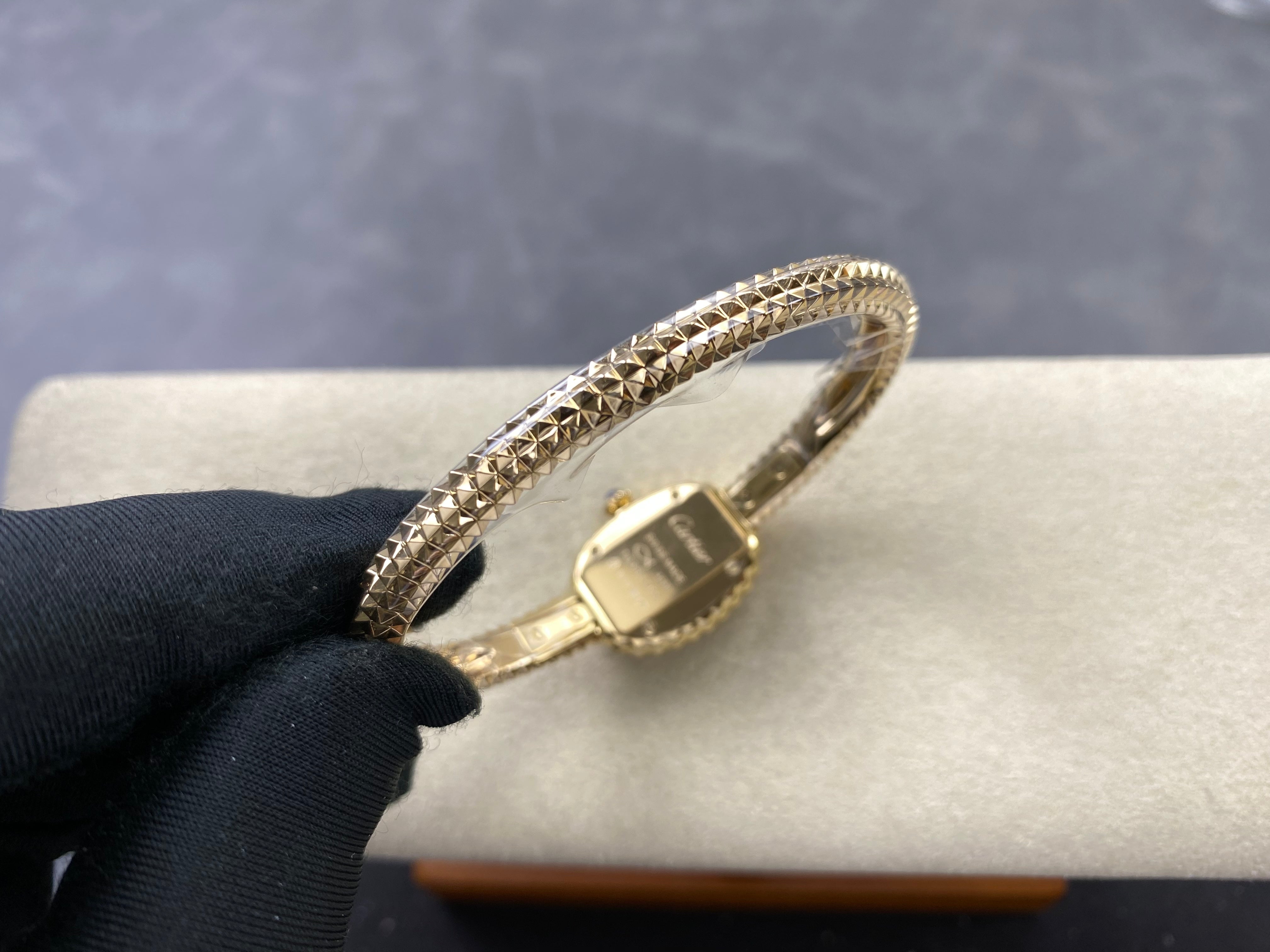 Cartier Baignoire Watch 18.5MM Gold Clous de Paris