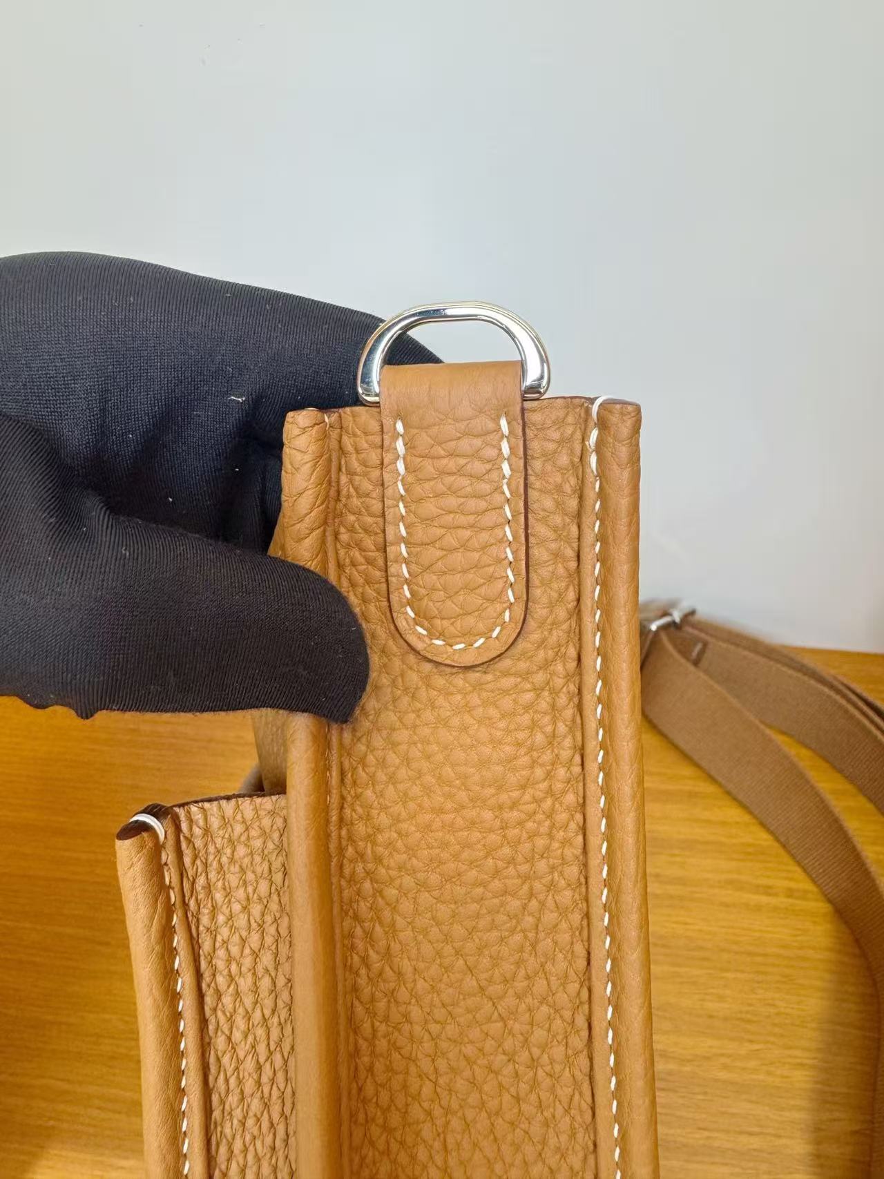 HM Evelyne 23cm Tan Brown Togo Leather
