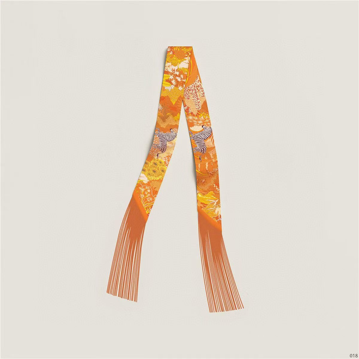 HM 26s Ex-Libris Twilly Scarf  5 x 86 cm