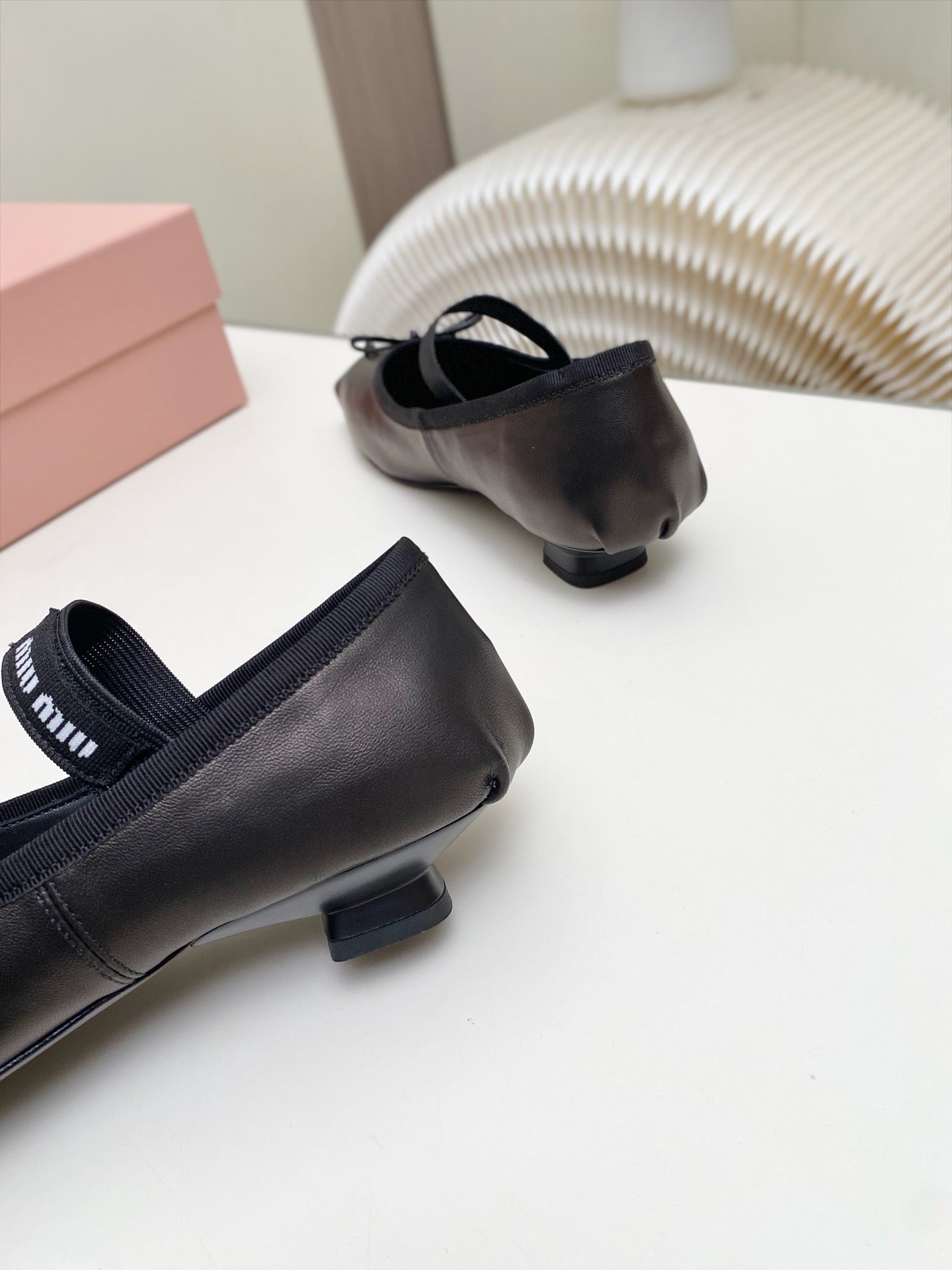 Miu Classic Bow Letter Ballet Black Calfskin