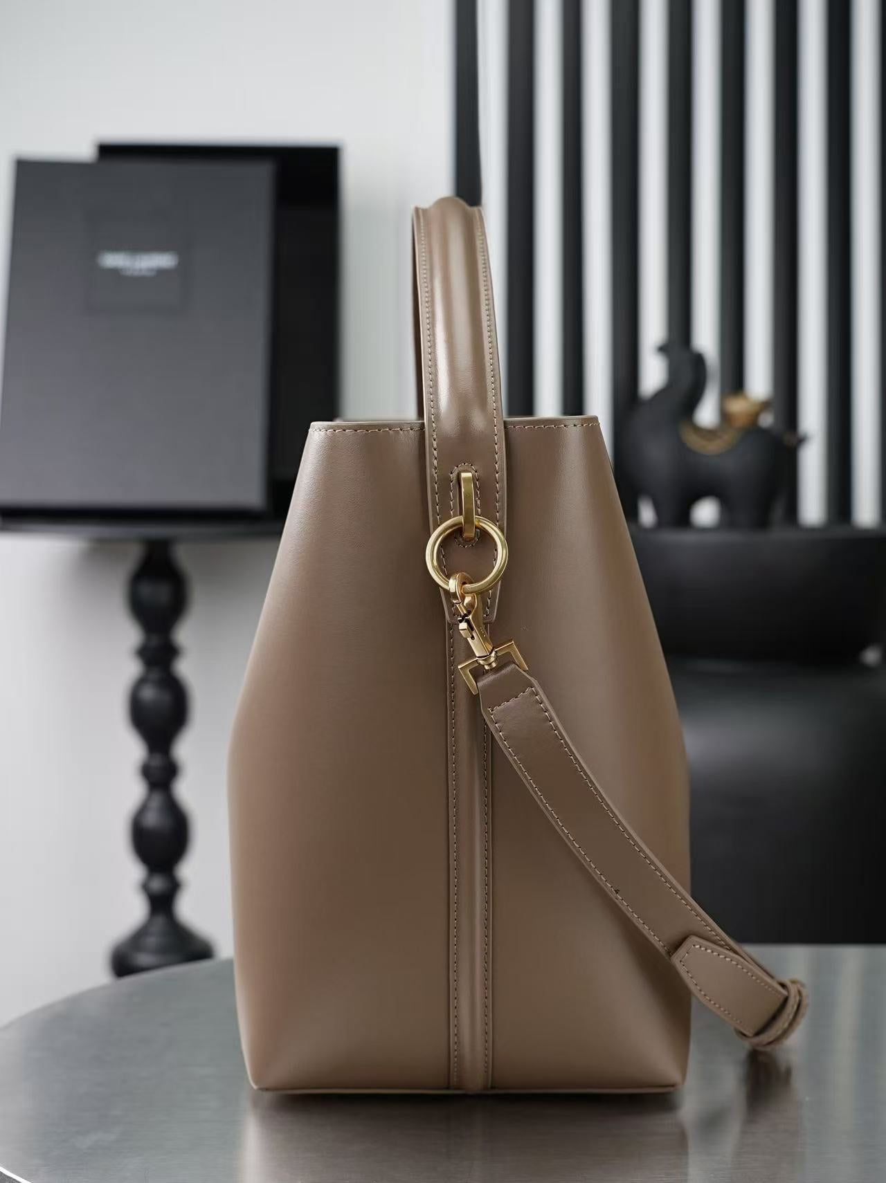 YSL 26s Le 37 Bucket Bag 26cm Dark Cork Calfskin