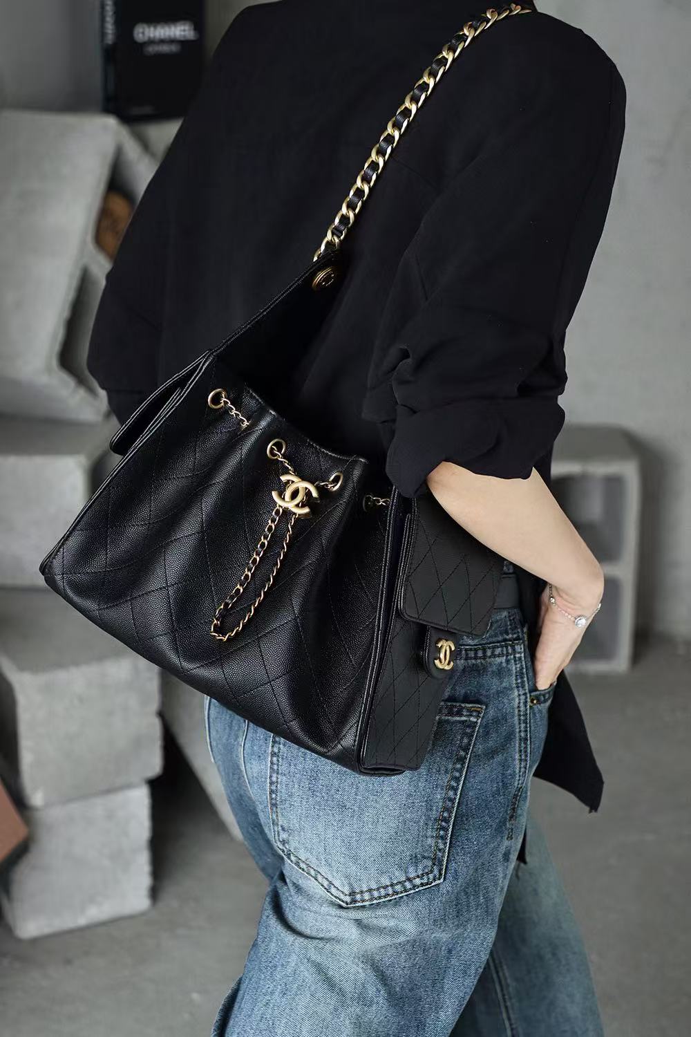 CC 26s Hobo Small Bag Black Caviar GHW (Best Version)