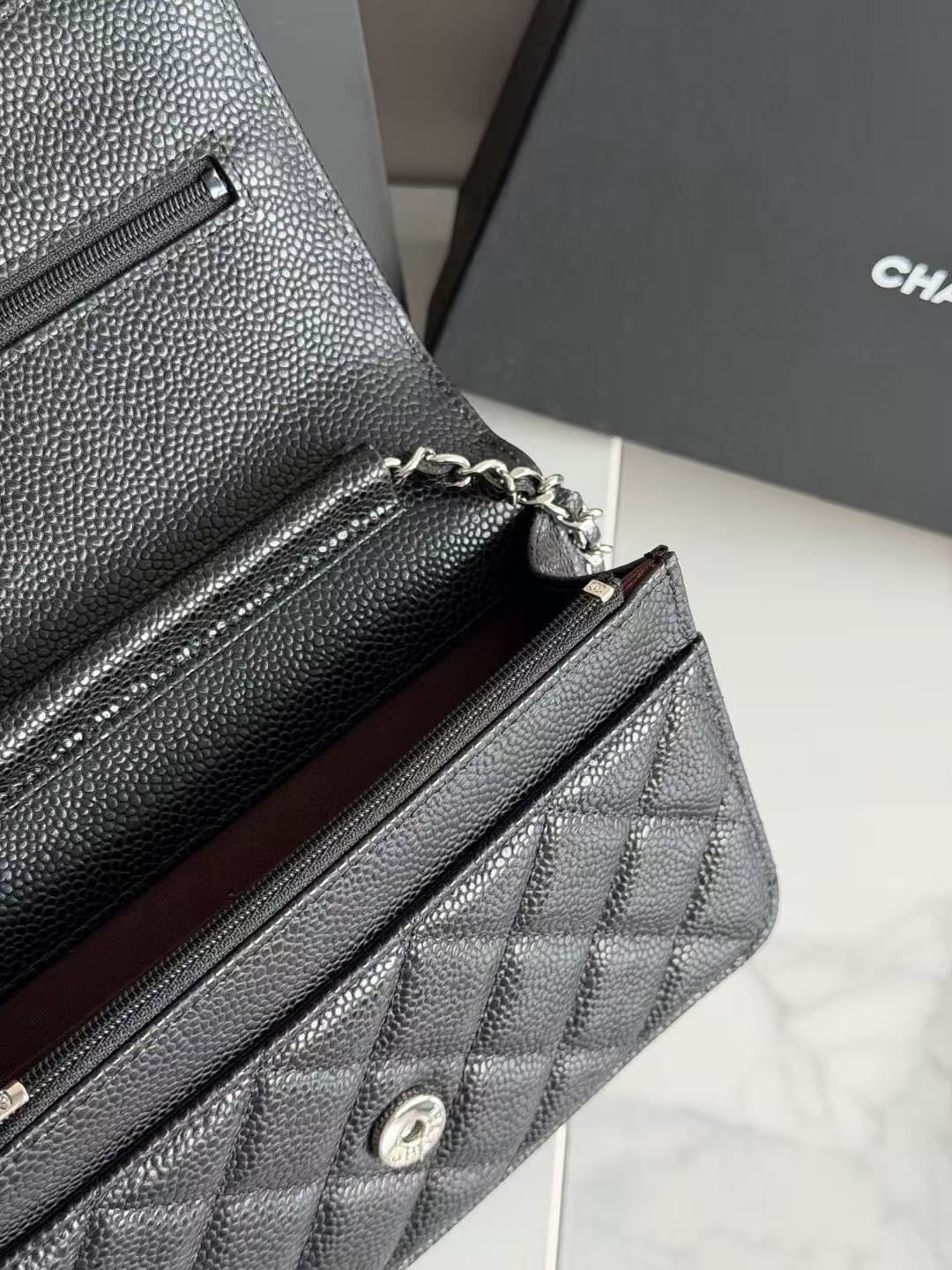 CC 26s WOC 19cm Black Caviar Gold Hardware