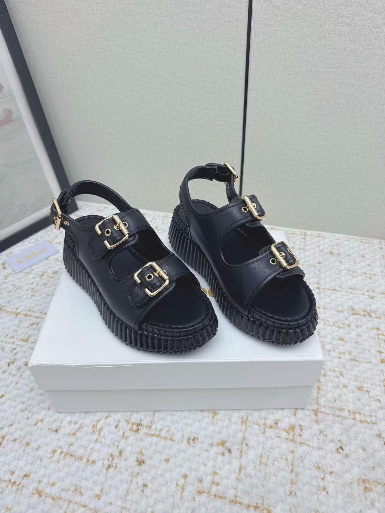 Chloe 26s Nama Wedge Sandal Black Leather
