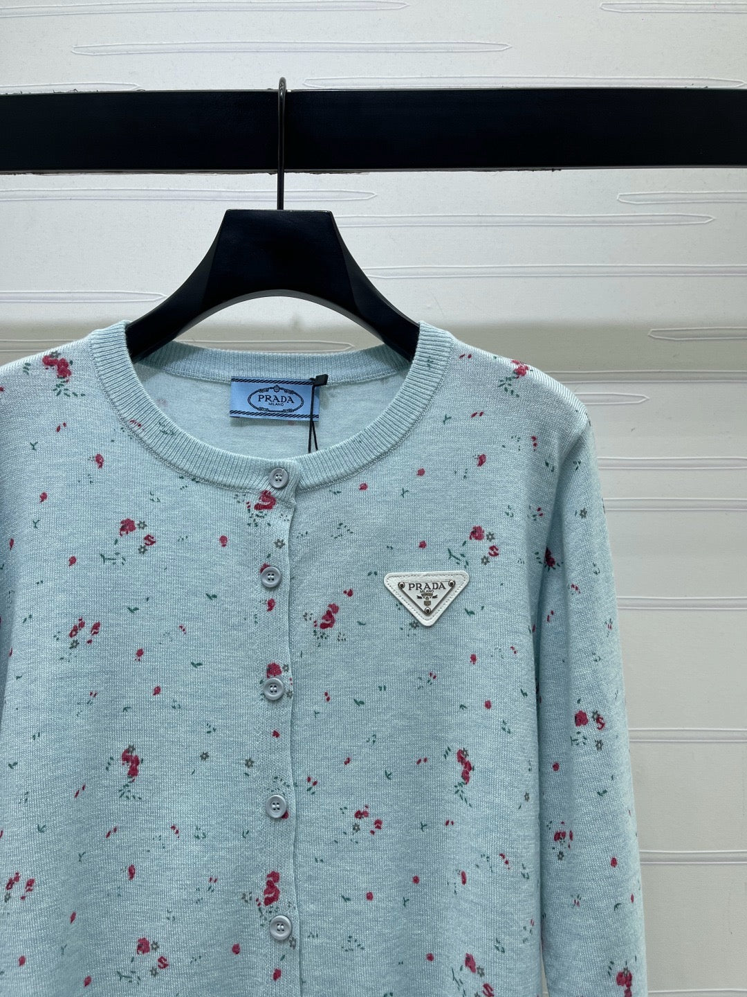 Prada 26s Red Floral Pattern Knitted Cardigan Wool