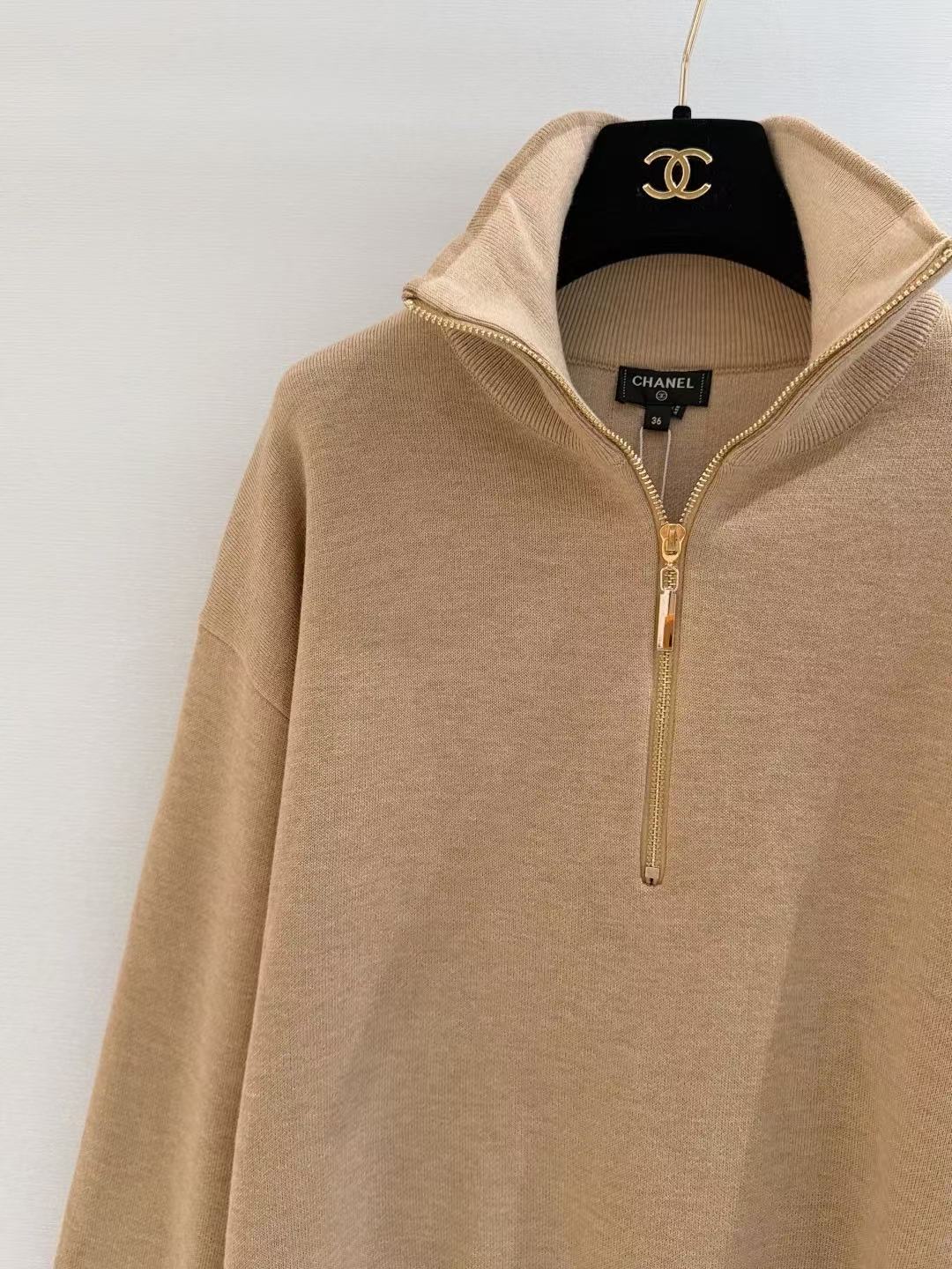 Chanel 26s Half-Zip Knit Sweater In Beige Wool
