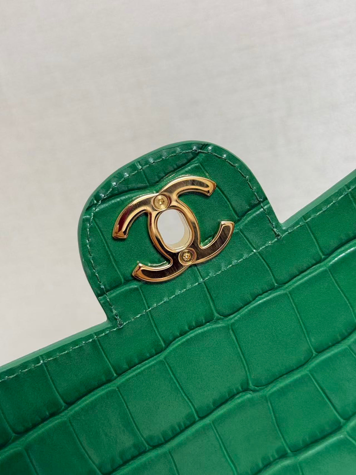 CC 26s Top Handle Flap Bag Green Crocodile-Embossed Leather