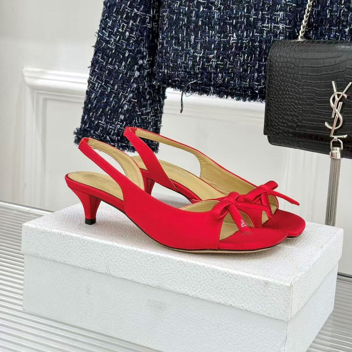 CD 26s Bow Sandals 4cm Coral Red Satin 607567