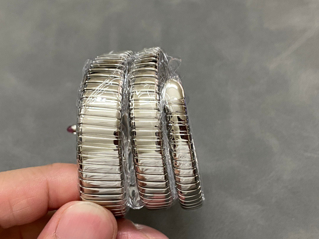 Bulgari Serpenti Tubogas 35mm Steel Silver Dial Quartz Watch