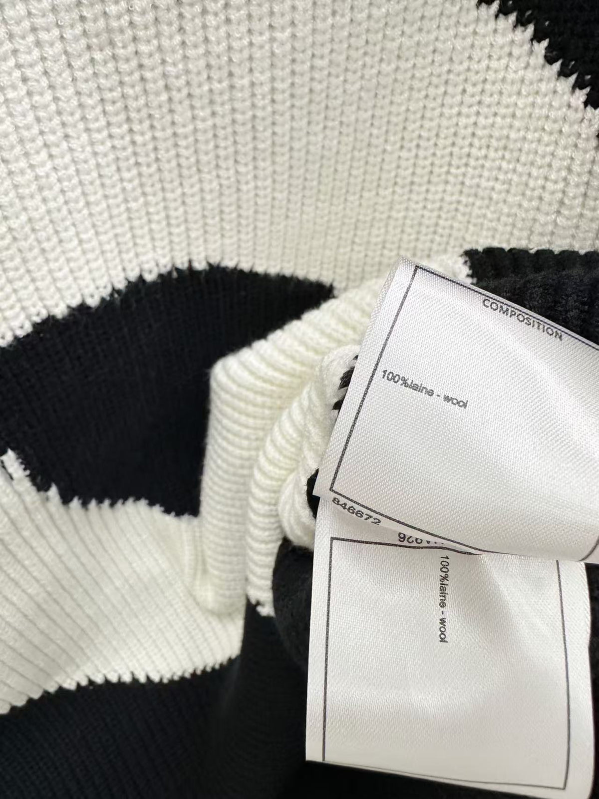 CC 26s Coco Neige Pullover Wool Cashmere Black Ecru 841935