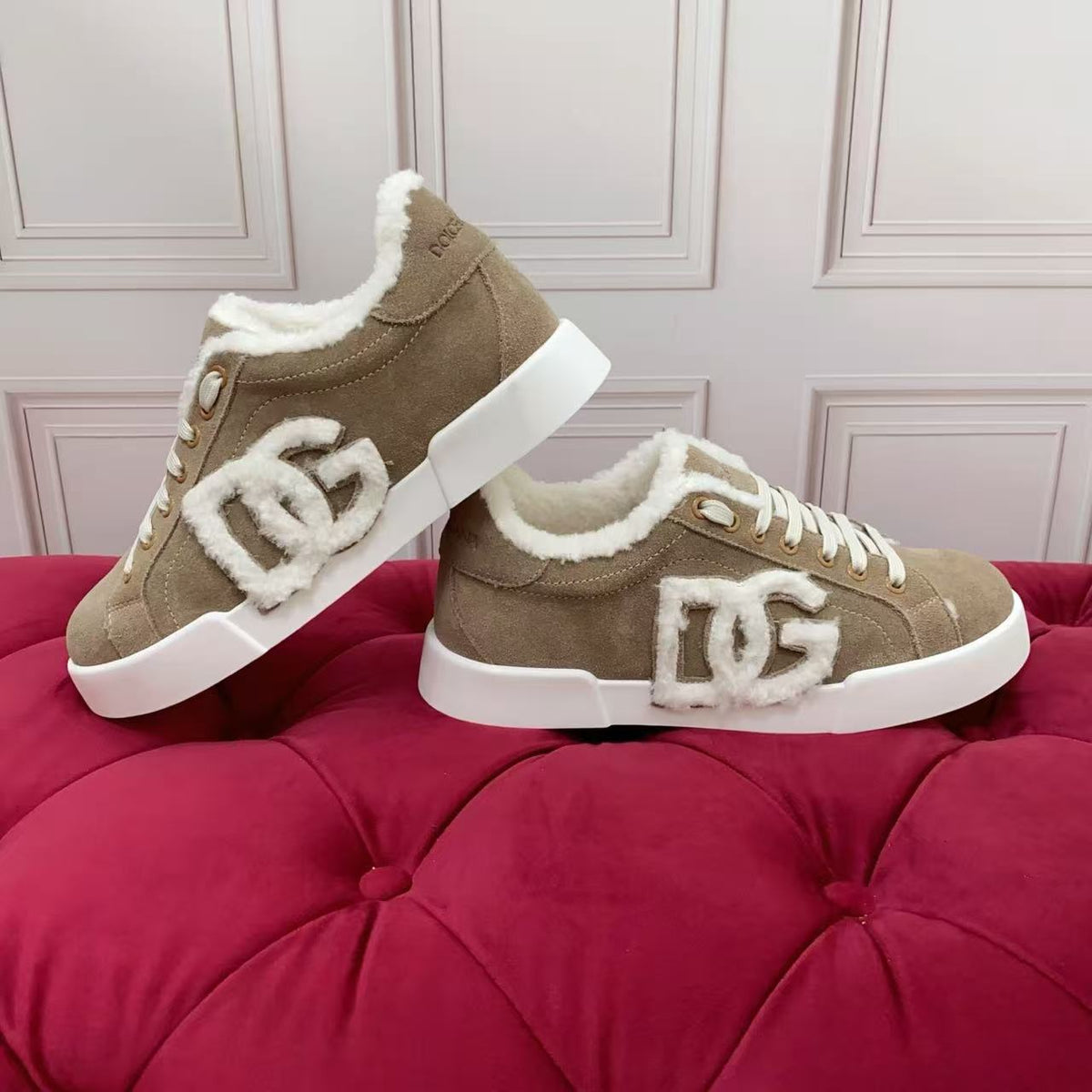 DG Portofino Light Shearling Sneakers Suede 190980