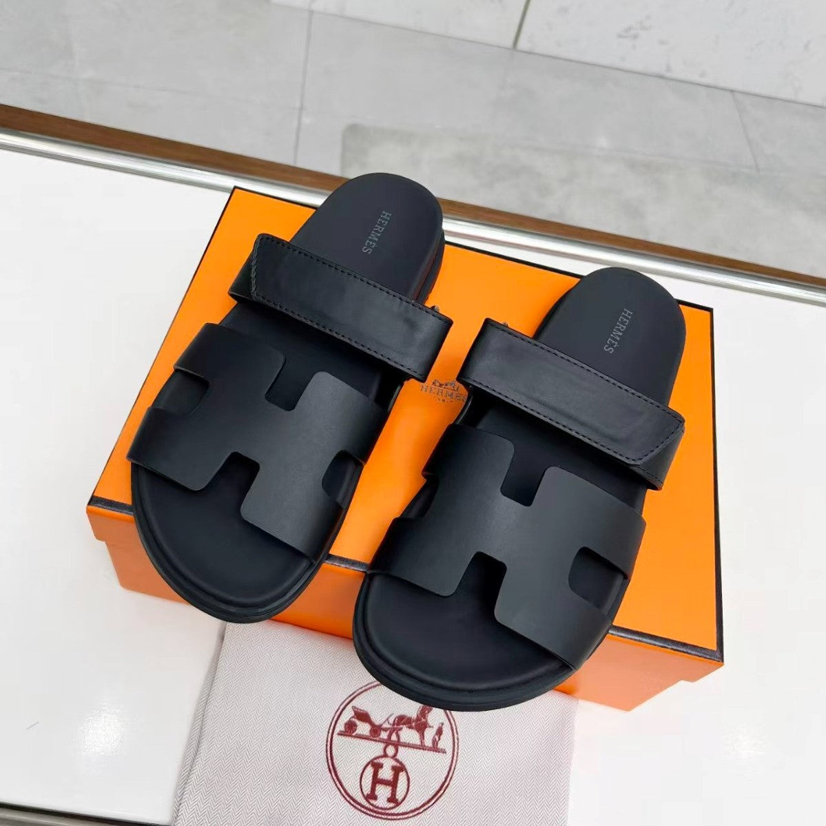 HM 26s Chypre Sandal Black Calfskin Leather 001
