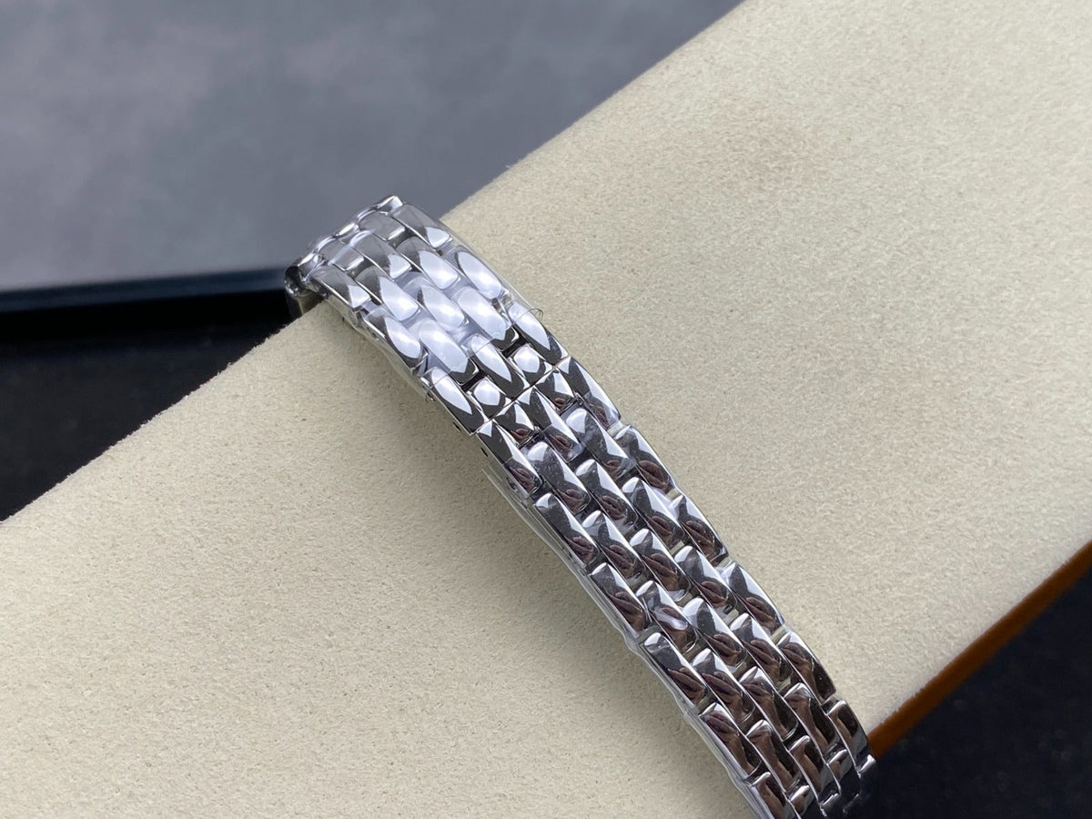 Cartier Panthère De Cartier Small Watch (23 mm × 30 mm)
