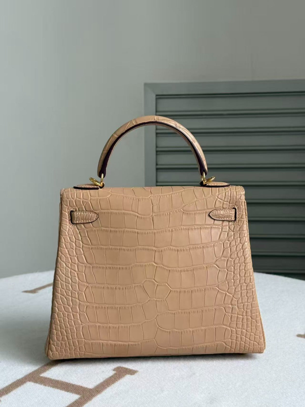 HM 26s Kelly 25 Beige Matte Alligator (15 days for production)