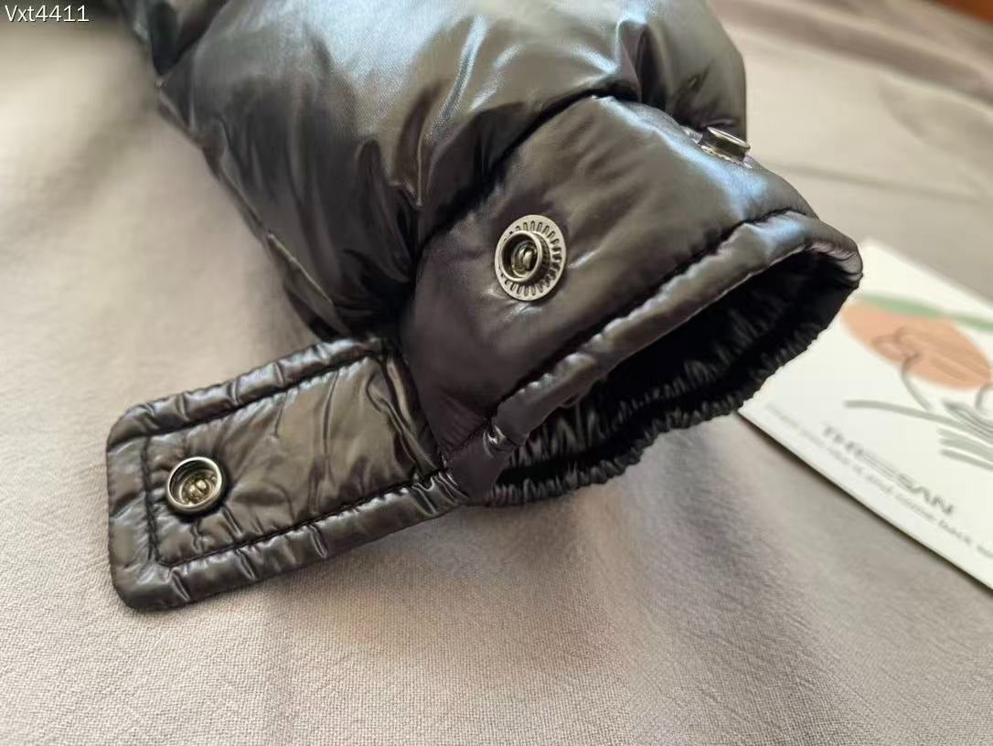 MC 26s Maya Jacket Shiny Black Nylon