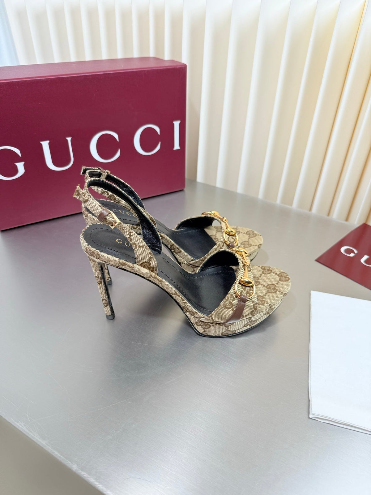 Gucci 26s Slingback Pump 10.5cm Beige GG Canvas