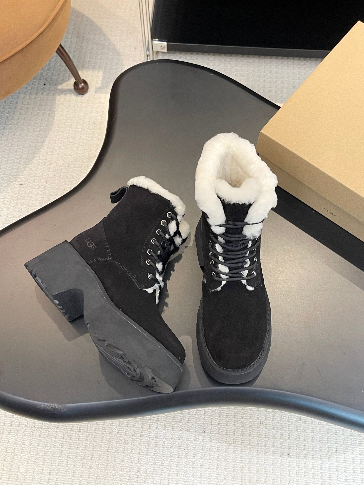 UGG Martin Boots Suede Lamb Wool